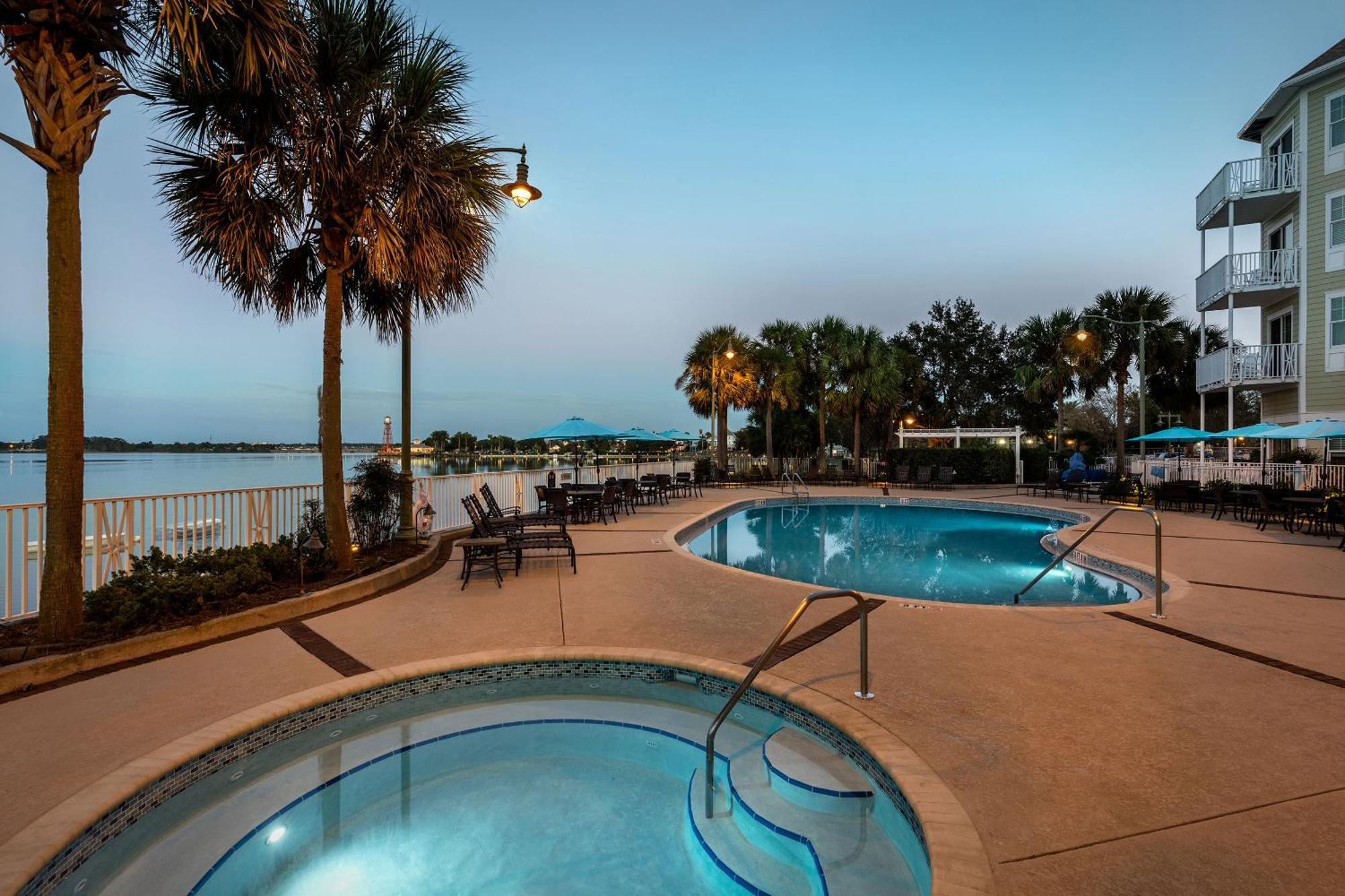 The Waterfront Inn Те-Виллиджис Экстерьер фото