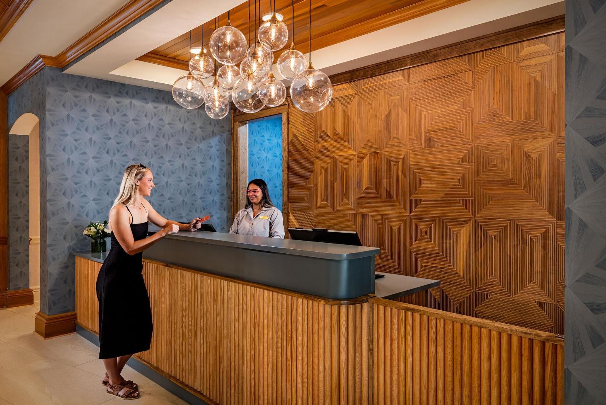 The Waterfront Inn Те-Виллиджис Экстерьер фото