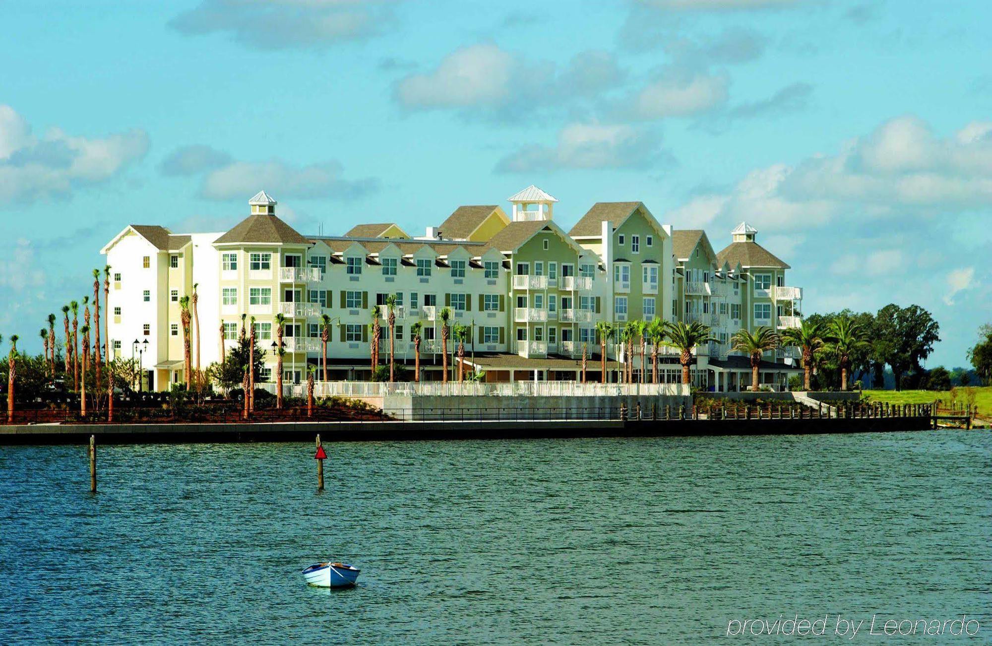 The Waterfront Inn Те-Виллиджис Экстерьер фото